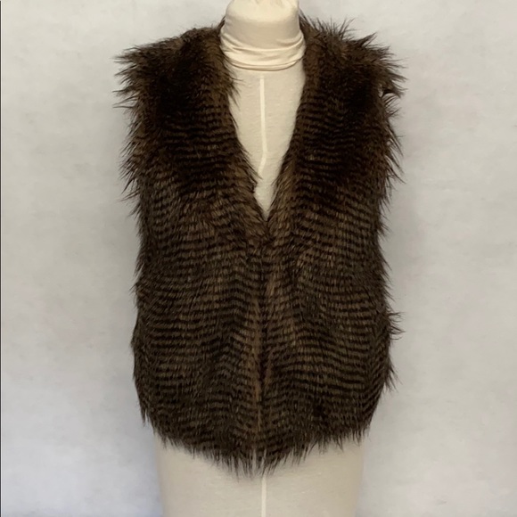 Jack by BB Dakota Stripe faux fur vest sz M - Picture 2 of 9